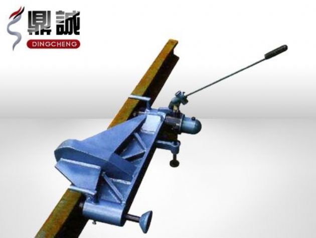 點擊查看詳細信息<br>標題：水平液壓彎軌機 閱讀次數(shù)：4196