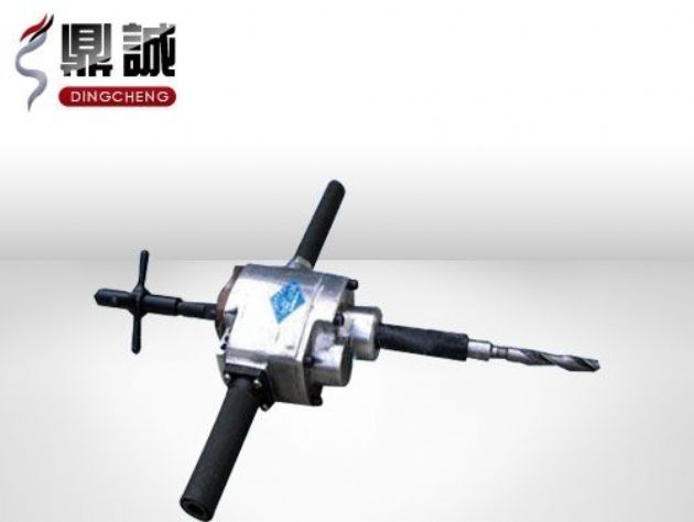 點擊查看詳細信息<br>標題：ZK19型軌道鉆 閱讀次數：3797