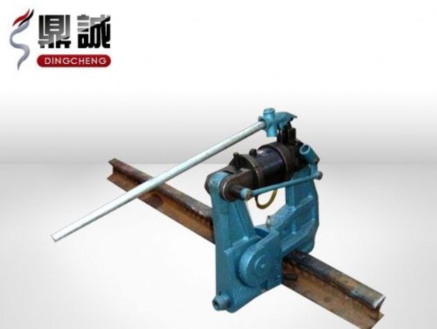 點擊查看詳細信息<br>標題：液壓鋼軌擠孔機 閱讀次數：4434